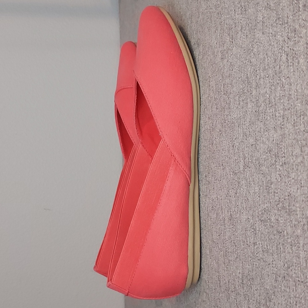 Kelly & Katie Tynisha Pink Salmon Pointed Toe Ballet Flat Size 8 New w/ Box